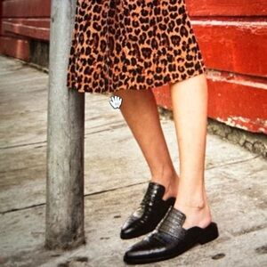 Freda Salvador Black Leather Keen Mule in black size 7